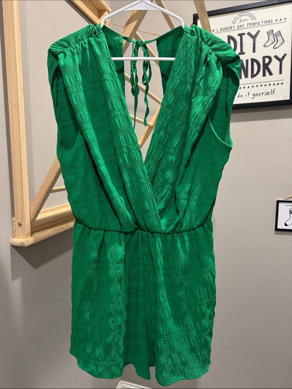 Green V-Neck Sleeveless Romper